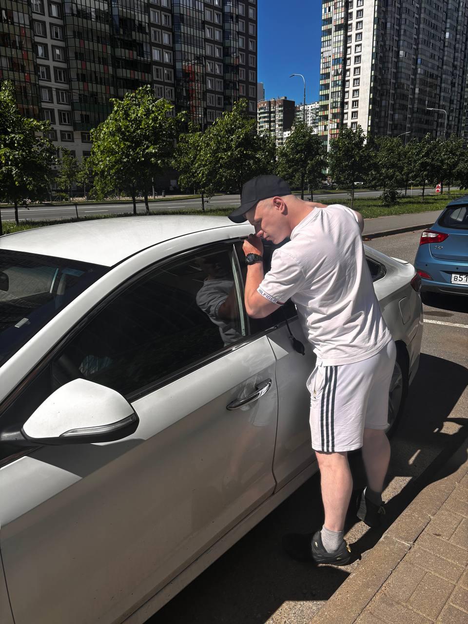 Вскрытие автомобиля без повреждений в Новоселье